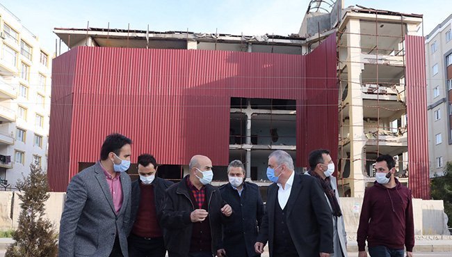 mardin-valisi-demirtas-midyat’ta-incelemelerde-bulundu-2-001.jpg mardin-valisi-demirtas-midyat’ta-incelemelerde-bulundu-2-001.jpg