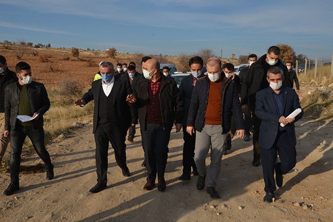 mardin-valisi-demirtas-midyat’ta-incelemelerde-bulundu-4.jpg mardin-valisi-demirtas-midyat’ta-incelemelerde-bulundu-4.jpg