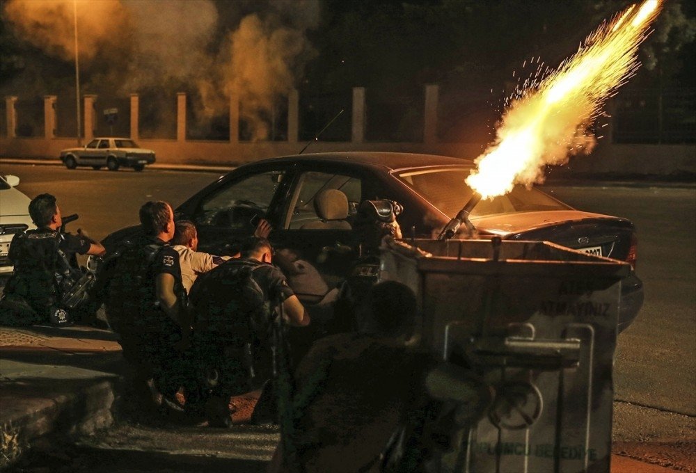 15 Temmuz'un Unutulmaz görüntüleri! galerisi resim 21