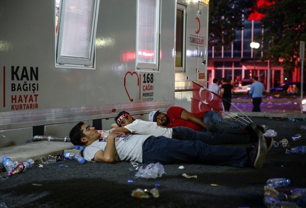 Türkiye'de Demokrasi Nöbeti galerisi resim 1