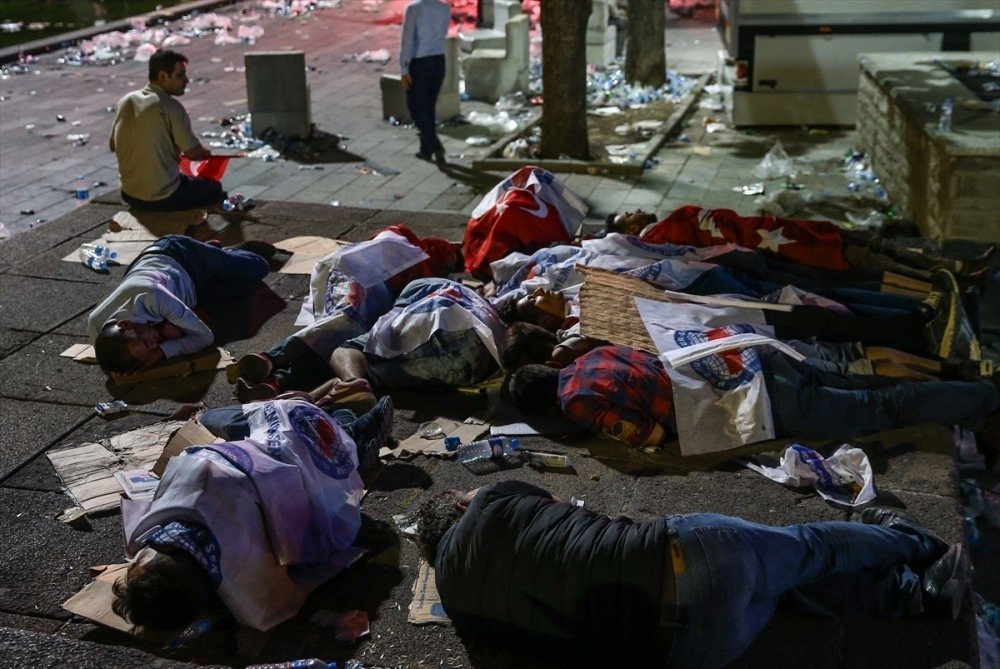 Türkiye'de Demokrasi Nöbeti galerisi resim 3