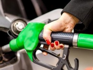 Benzin ve Motorin'de İndirim