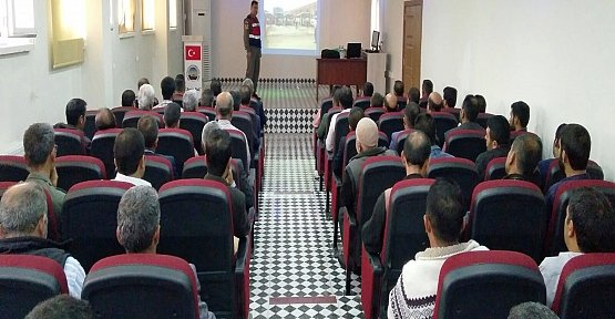 Midyat’ta Okul Servisi Sürücülerine Seminer