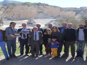 Proje kapsamında Karadeniz’den 40'a yakın gazeteci Midyat'ı geldi