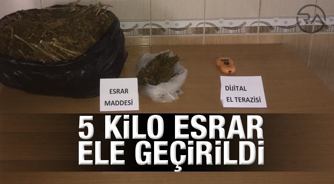 Jandarma ekipleri 5 kilo esrar ele geçirdi.