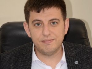 Midyat Belediyesi Özel Kalem Müdür Halil Polat Trafik Kazası geçirdi