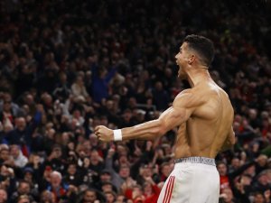 Cristiano Ronaldo'dan Şampiyonlar Ligi'nde çifte rekor