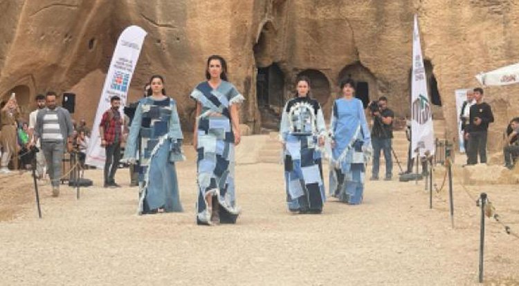 Bin yıl önceki elbiseler Dara'da Sergilendi