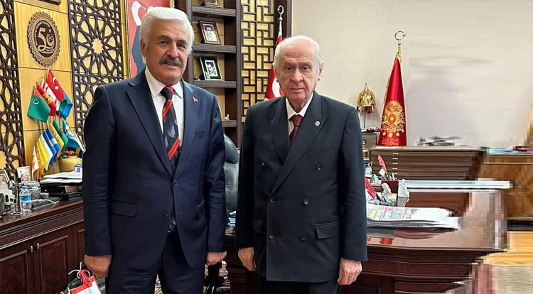 MHP'de Sürpriz İstifa!