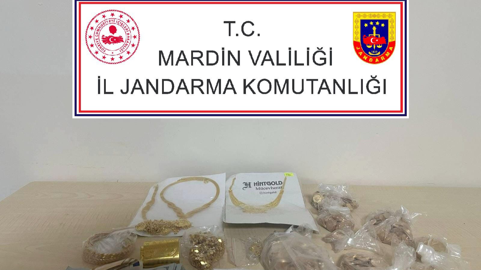 Altın Hırsızları Jandarma Dedektiflerinden Kaçamadı ..