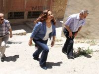 Belediye tarihi caddeleri betonarmeden kurtarıyor