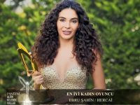 Ebru Şahin En iyi Kadın Oyuncu Seçildi.