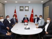 Vali Demirtaş, Muhtarlar Dernek Başkanları İle bir araya geldi