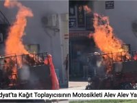 Midyat’ta Kağıt Toplayıcısının Motosikleti Alev Alev Yandı