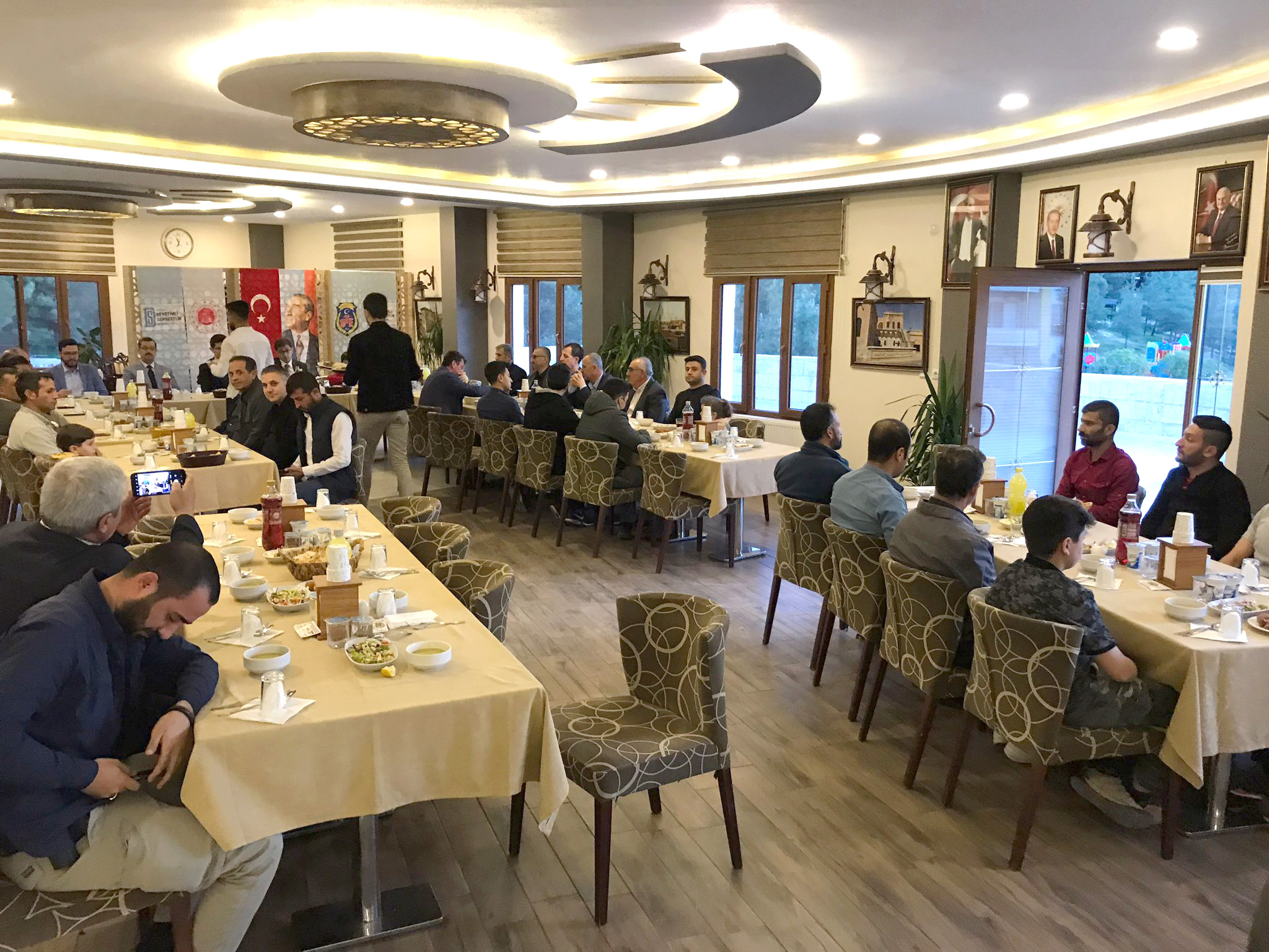 bassavci-olgun-denetimli-serbestlik-ve-hukumlulerle-birlikte-orucunu-acti-1.jpeg