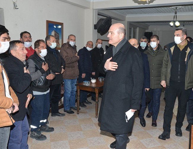 icisleri-bakani-soylu-midyatta-temaslarda-bulundu-(8).jpg