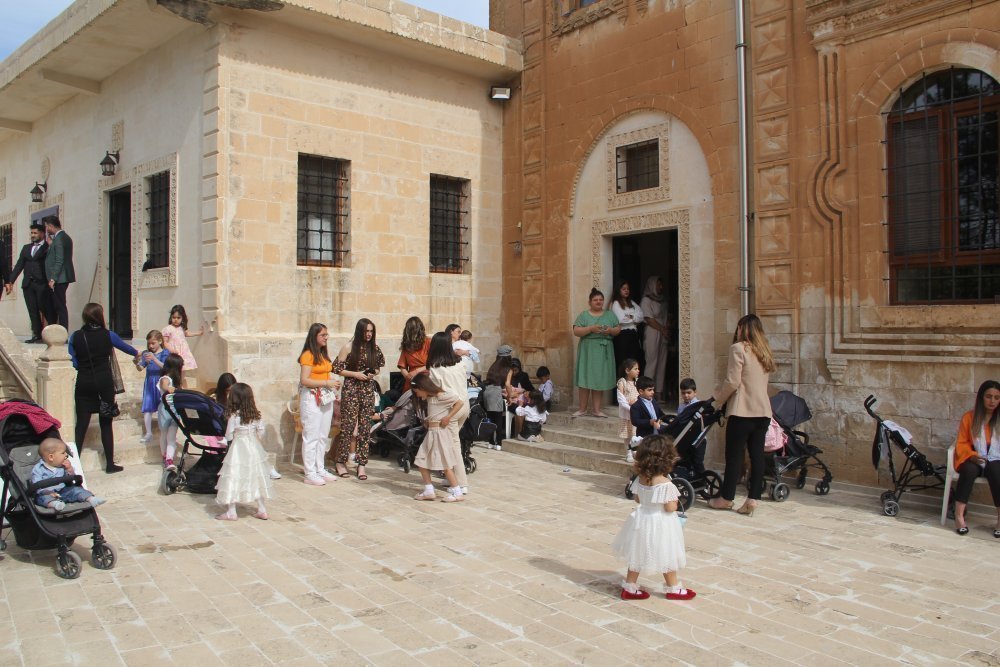 midyat-paskalya-bayrami-3.jpg