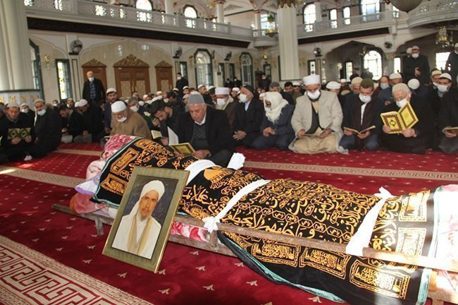 molla-zubeyir-arnasi-ebediyete-ugurlandi-(13).jpg